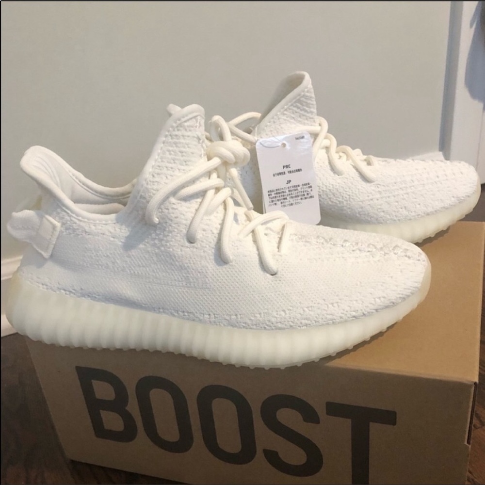 Yeezy 350 v2 in Triple White